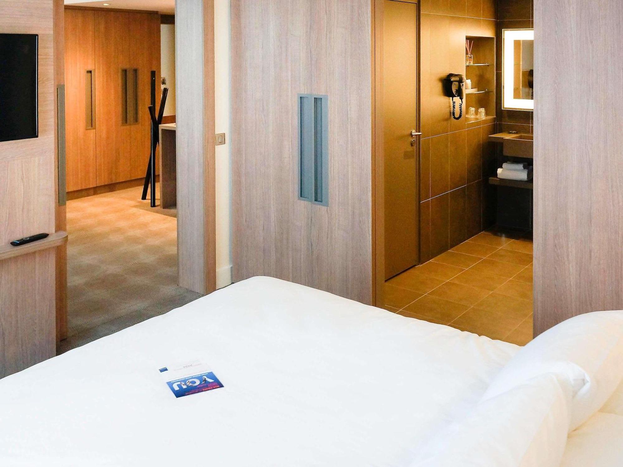 Novotel Saclay Zewnętrze zdjęcie