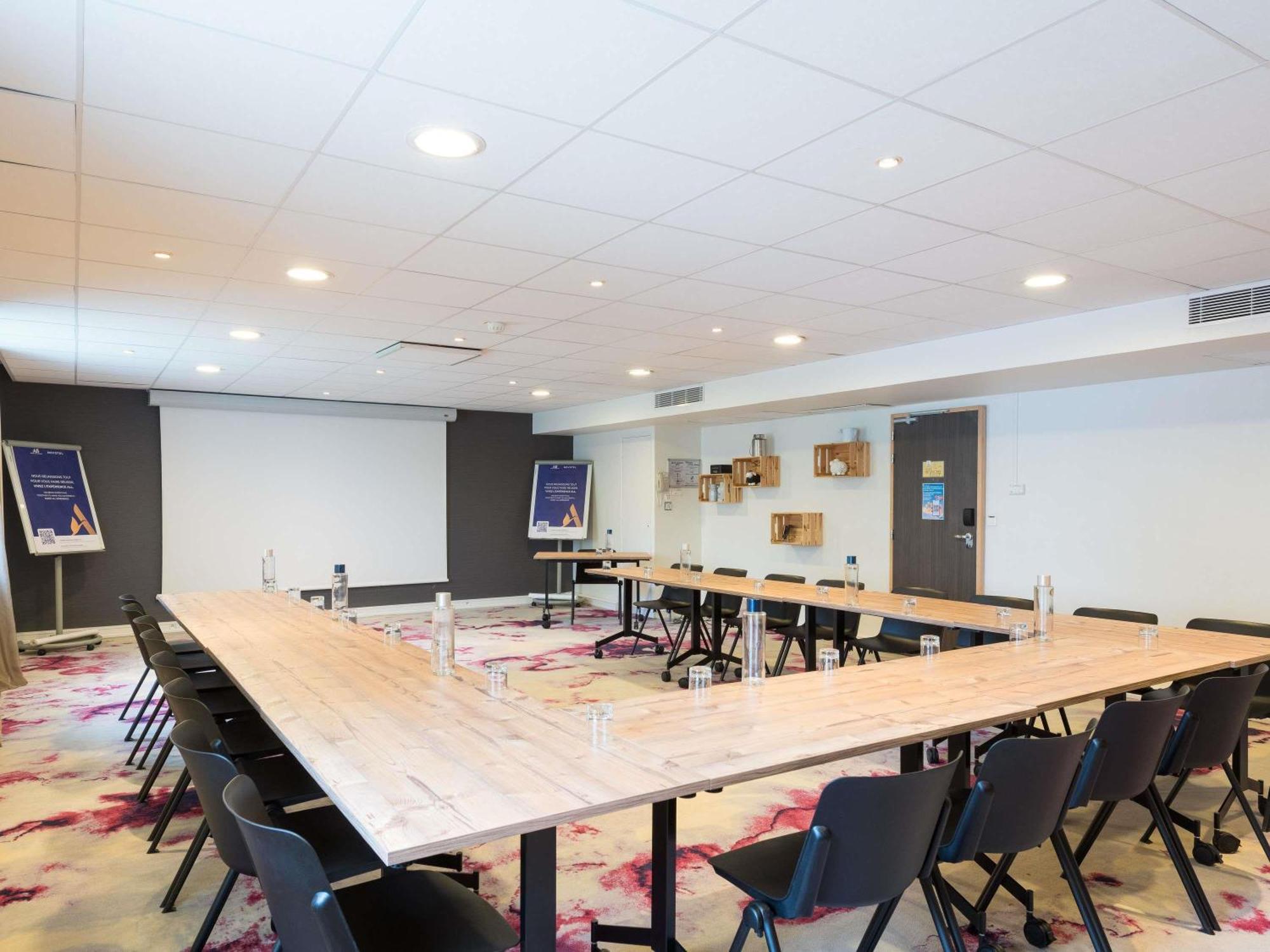 Novotel Saclay Zewnętrze zdjęcie