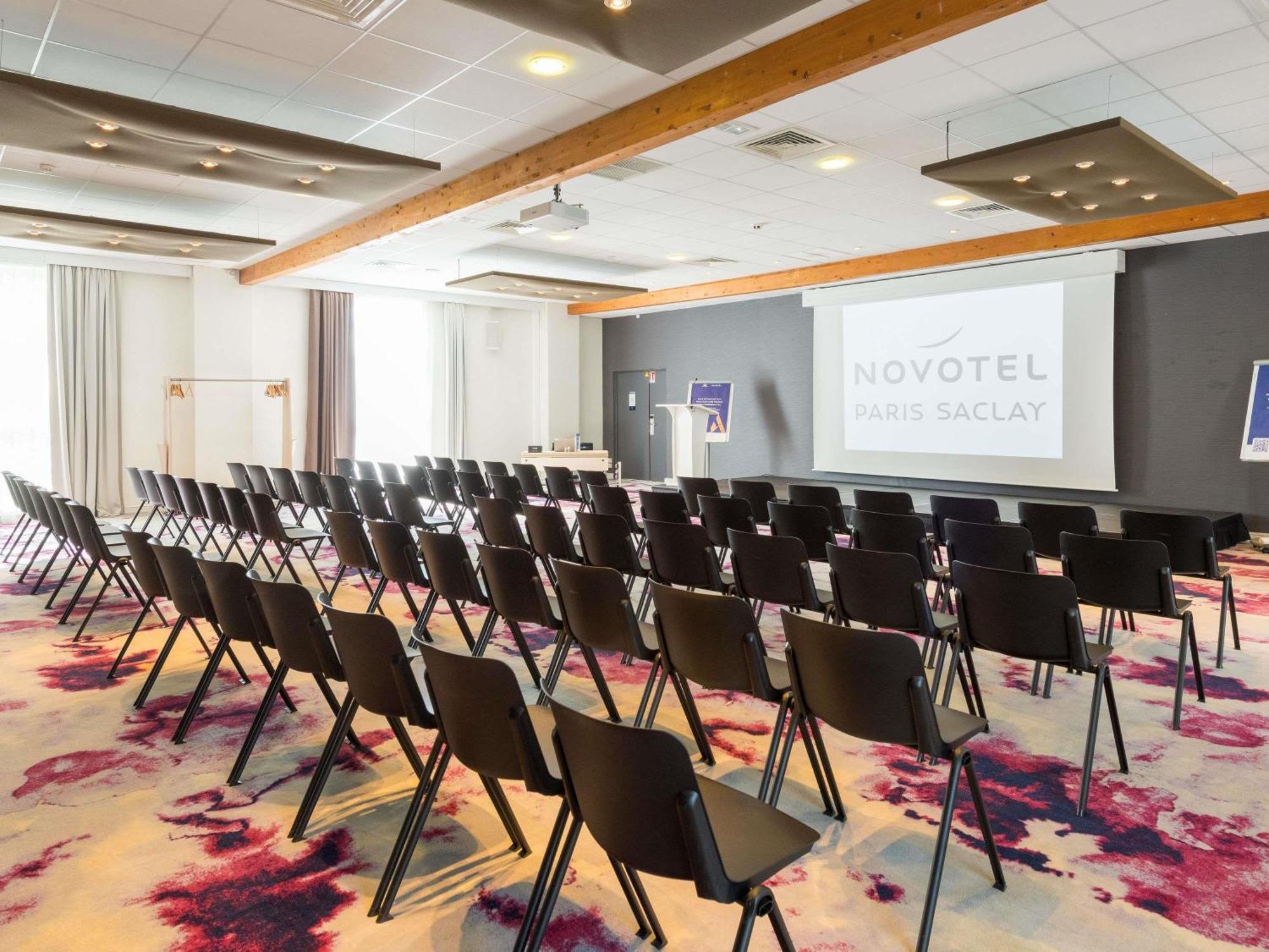Novotel Saclay Zewnętrze zdjęcie