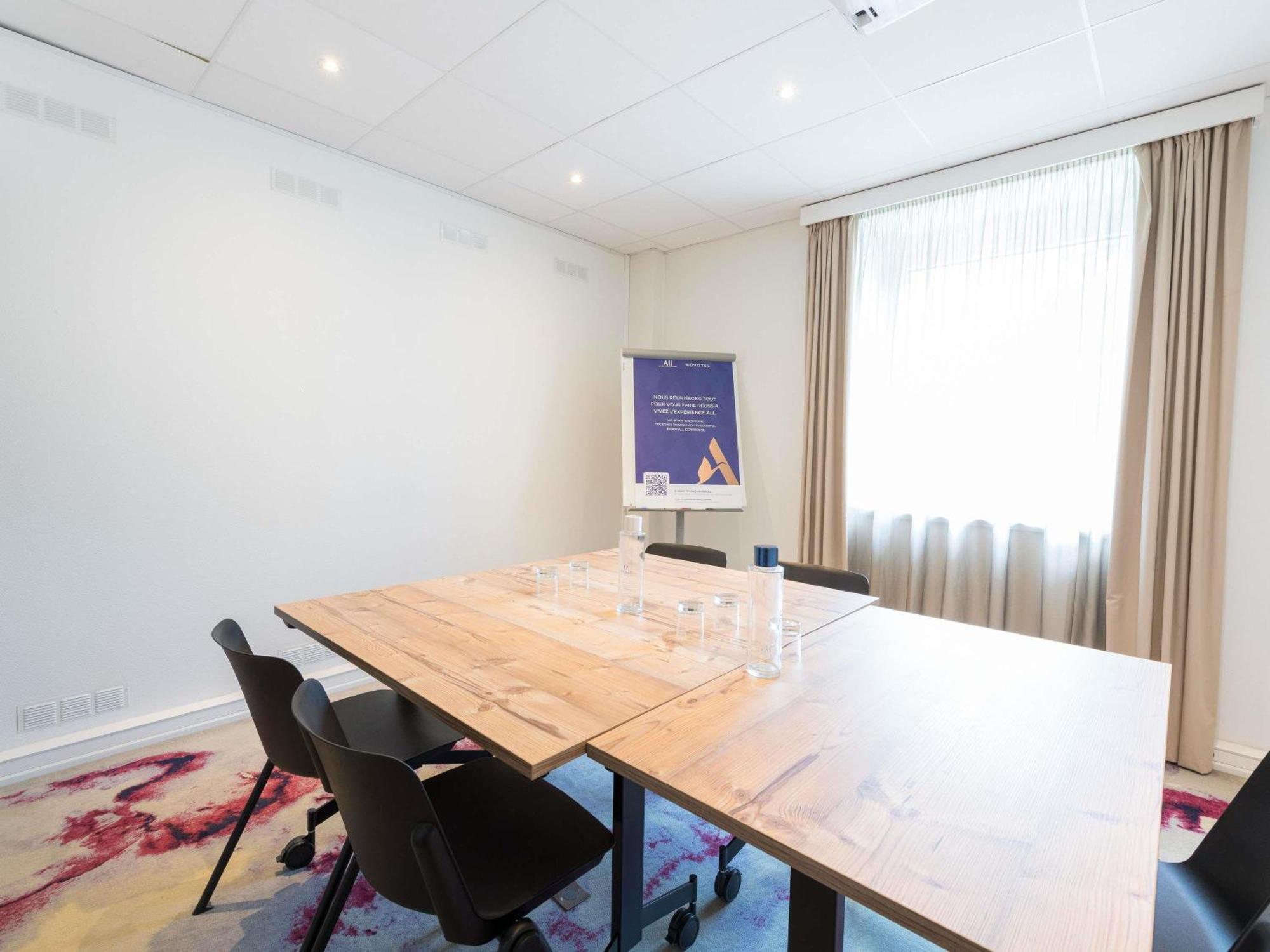 Novotel Saclay Zewnętrze zdjęcie
