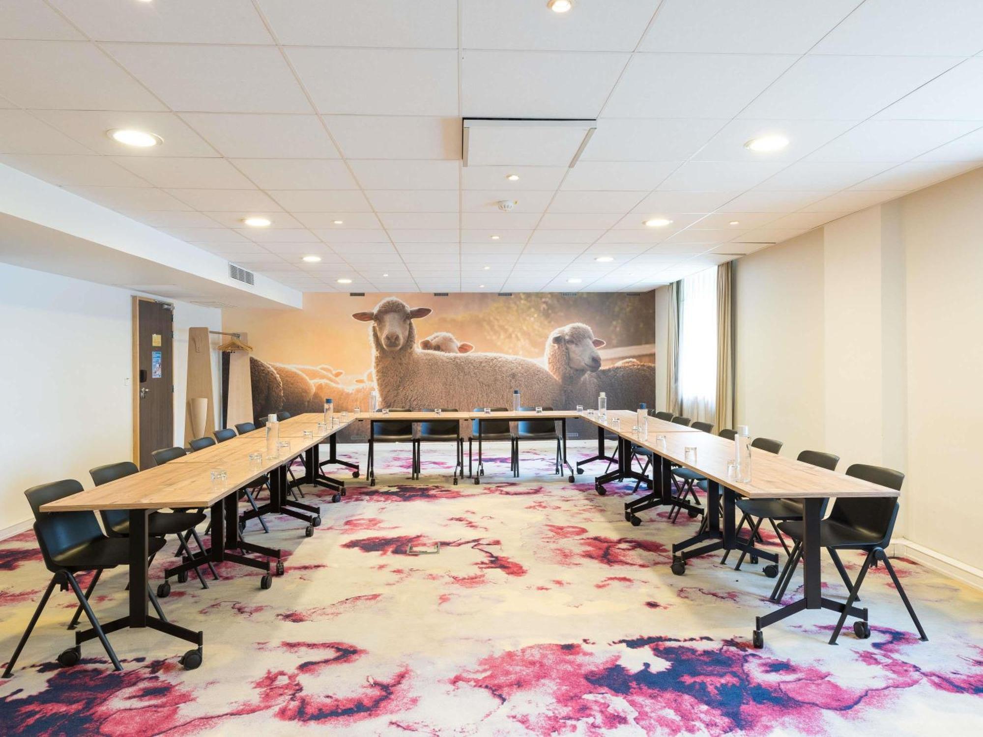 Novotel Saclay Zewnętrze zdjęcie