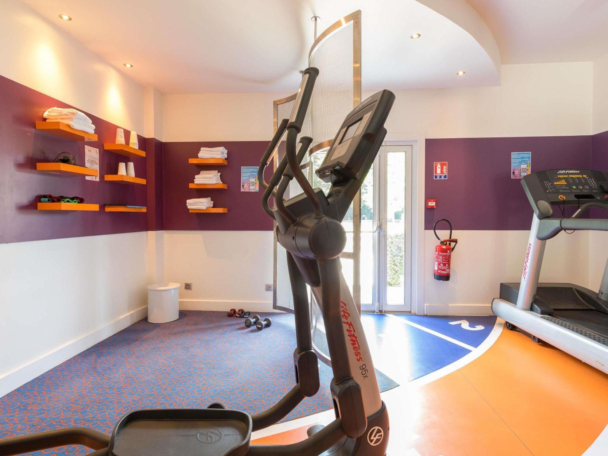 Novotel Saclay Zewnętrze zdjęcie